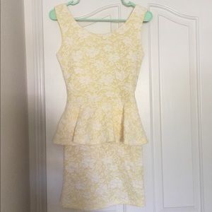 Cute yellow dress!